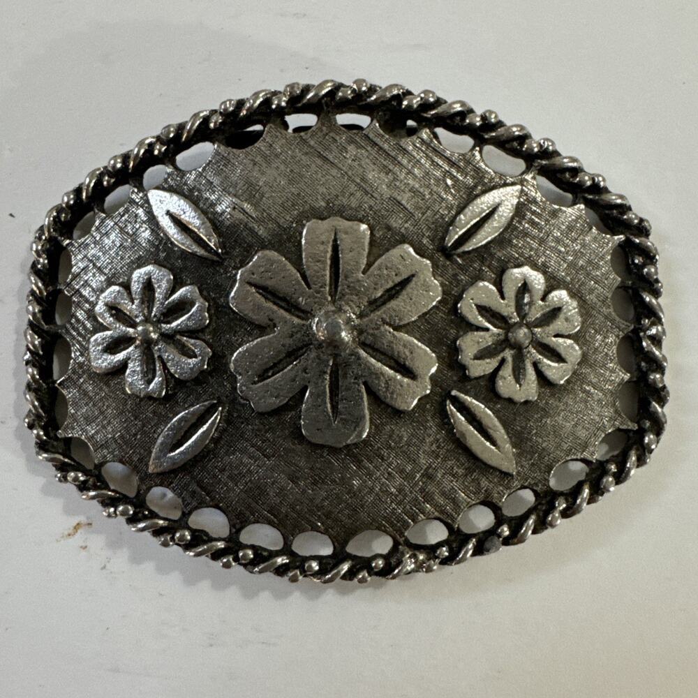 Vintage Western Oval Belt Buckle Floral Design Rope Edge Silver Tone Boho Cowboy